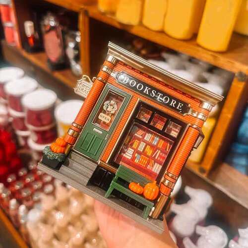Micro Night Light Bookstore微夜灯书店万圣节树脂工艺品摆件