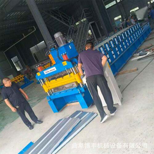 彩钢板橡塑棉瓦复合机自动放卷压瓦剪切一次性完成温热烫免涂胶