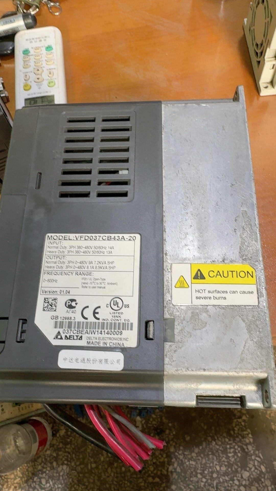 台达C200变频器 VFD037CB43A-20 3.7KW
