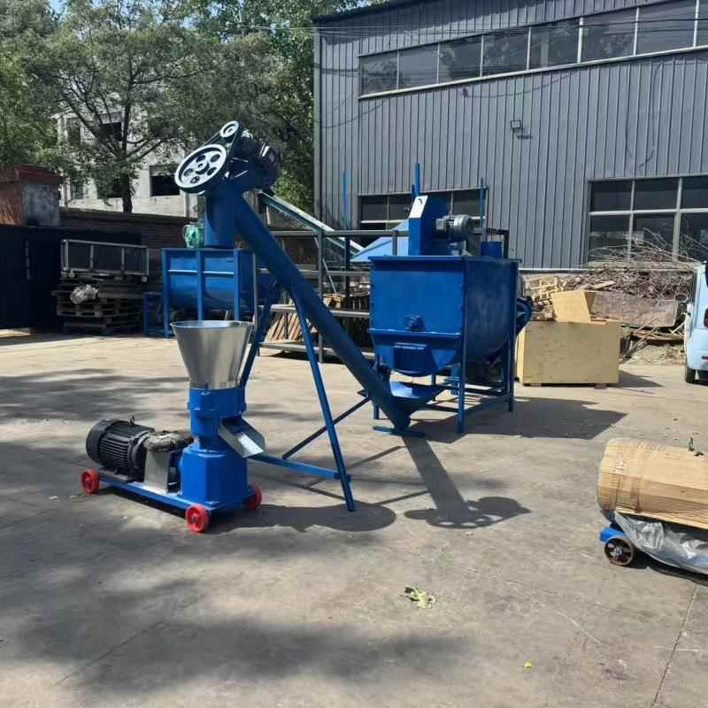 300型颗粒饲料机造粒机400型造粒机制粒机养殖户用颗粒饲料机