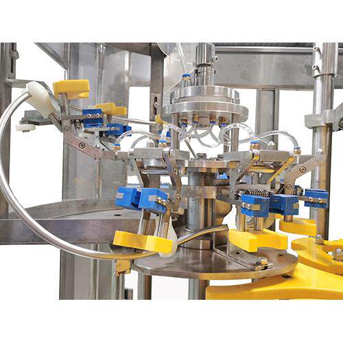 玻璃瓶全自动三合一罐装机小瓶塑料瓶纯净水饮料灌装生产设备