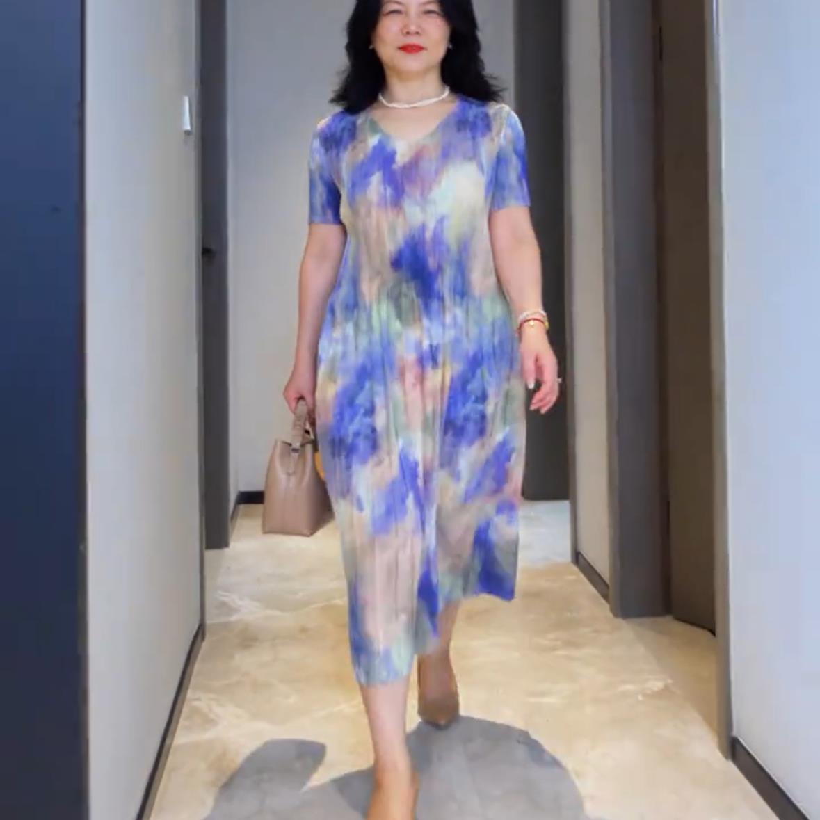 诚渃夏季连衣裙女短袖气质大码显瘦薄款弹力印花裙中年妈妈裙子