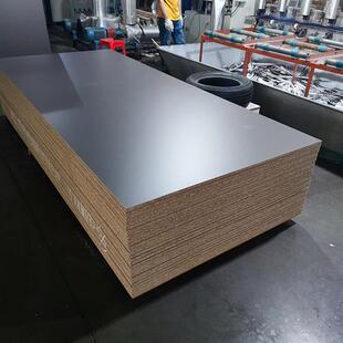 直销高品质180x244018mm三聚氰胺E0刨花板家具家用刨花板