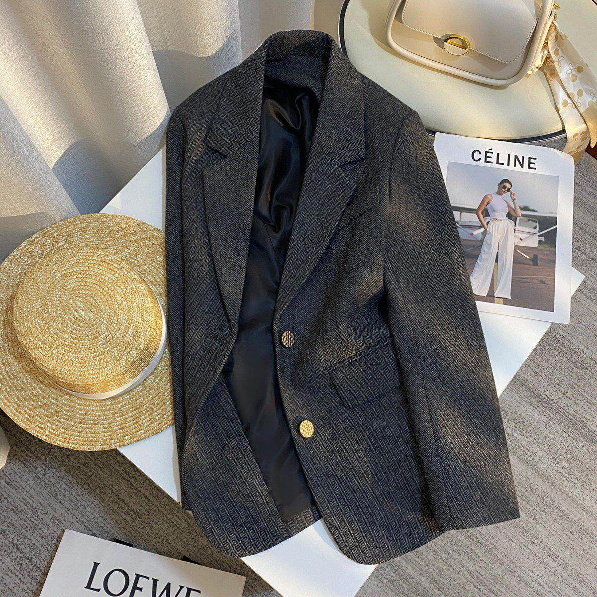 香港灰色毛呢西装外套女2026春秋高级感复古英伦风时尚百搭小西服