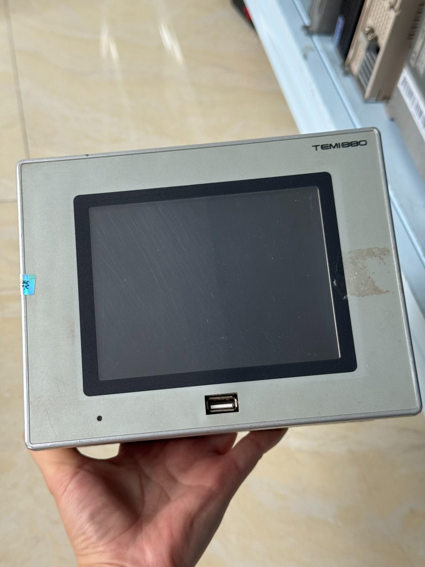 三元恒温恒湿控制器TEMI880（有密码，懂的来。）配件出