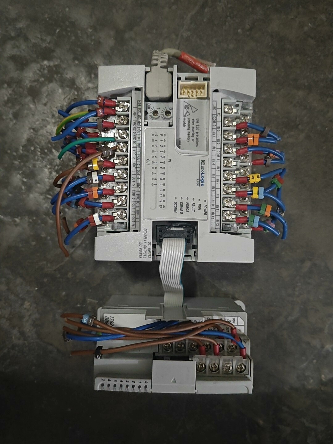 1762-L24BXB，带一个模块1762-OB8，标的实价