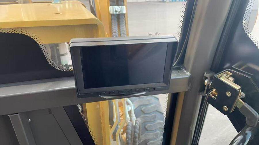 12月29日潍坊工程机械设备挖掘机装载机全新两头忙两台打包处置网络拍卖公告