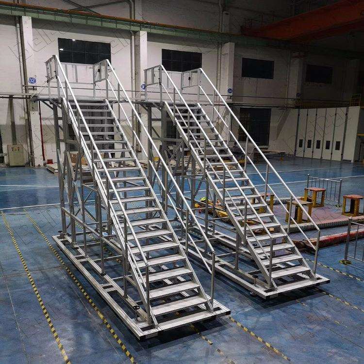 铝合机金踏步过桥交航空设维备修组装轨航空设备道通车辆械石油化