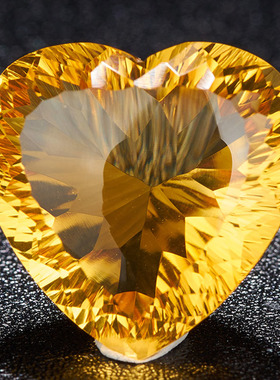 源头直供捡漏价 24.95克拉心形黄晶裸石戒面火彩好 支持私人定制