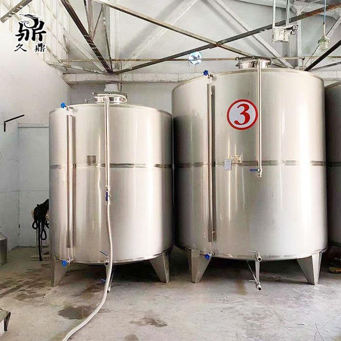 厂家自营1吨3吨酒厂用不锈钢白酒储存罐久鼎不锈钢酒罐卧式运输罐