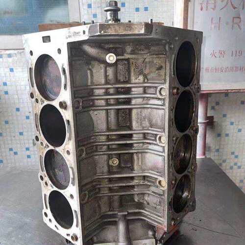 奔驰156C63E63S63CL63ML63CLK63V8中缸缸盖曲轴凸轮轴