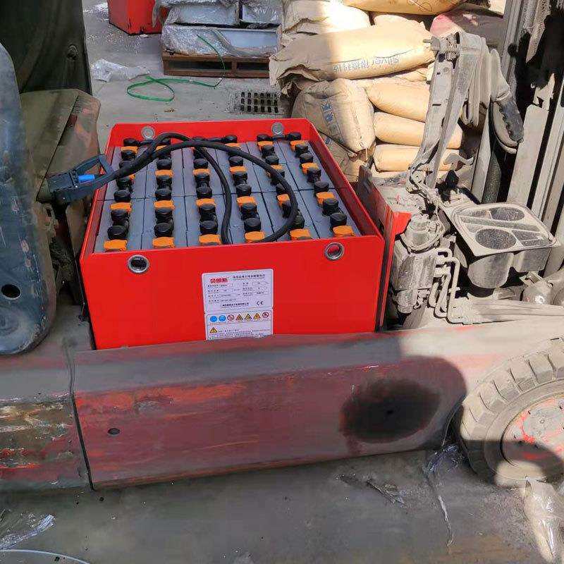 贝朗斯24-9DB450电瓶工厂 奇瑞电动叉车用蓄电池组48V450Ah厂家