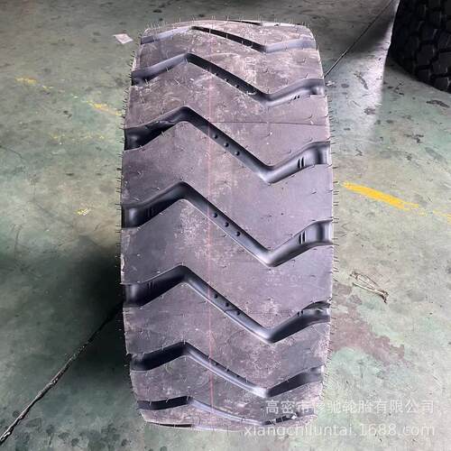 井下矿用轮胎355/65R18填充轮胎可以加工钢圈