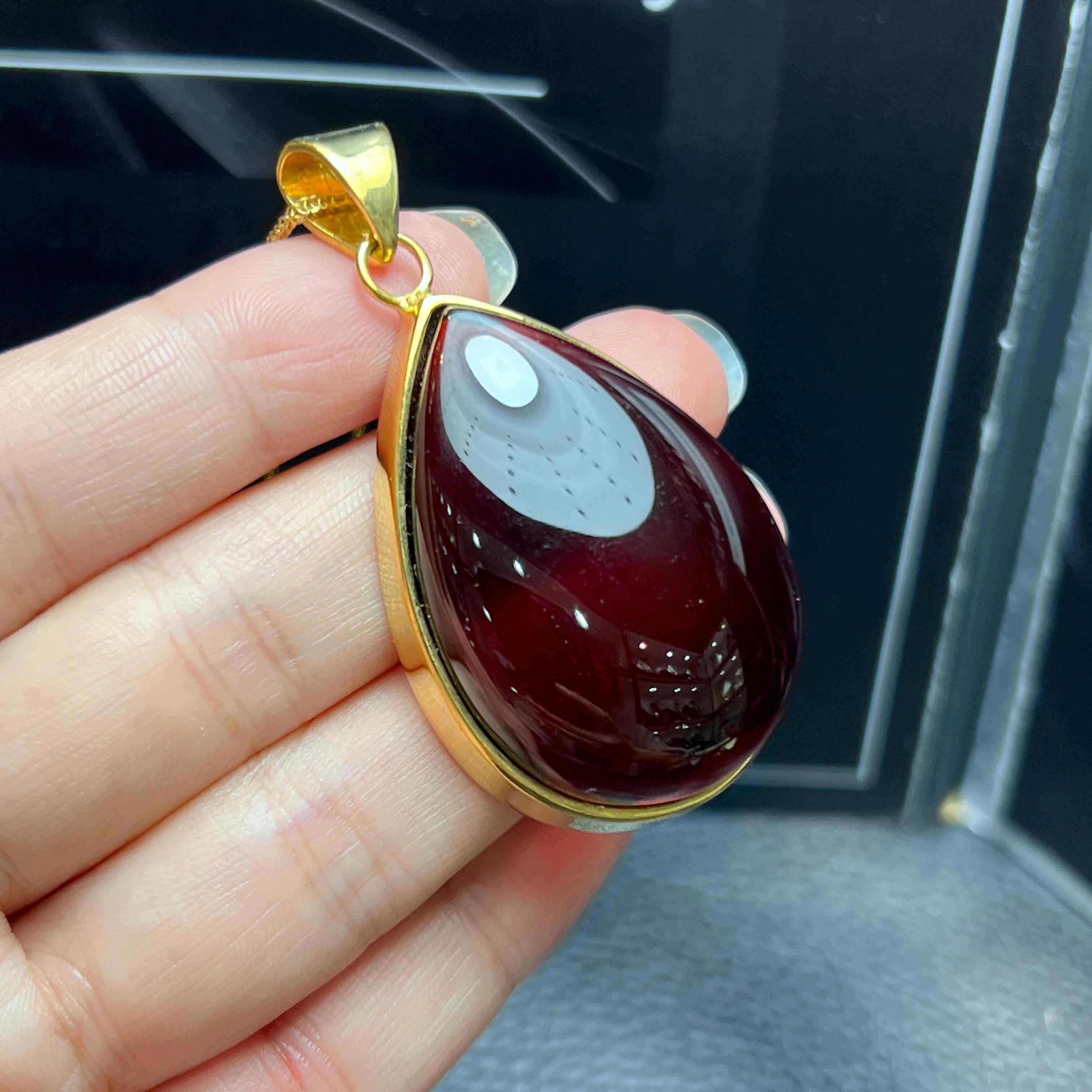 特价 天然琥珀红色血珀吊坠水滴毛衣项链 欧洲进口设计 保真女款