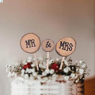 1Pcs Mr&Mrs DIY Wedding Married Topper Just Love Wooden Cake