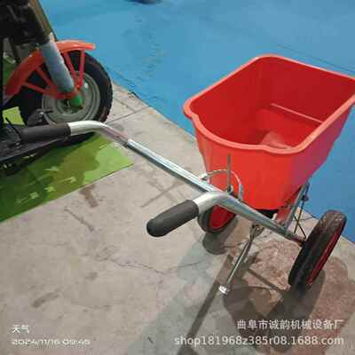 推式撒肥机用撒手肥车农玉米小麦农肥田轻便施肥XRQ小型手推式撒