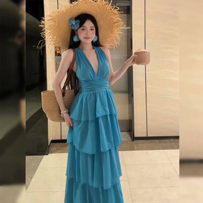 性感海边度假风深V挂脖连衣裙女蓝色露背绑带蛋糕长裙子超仙出片