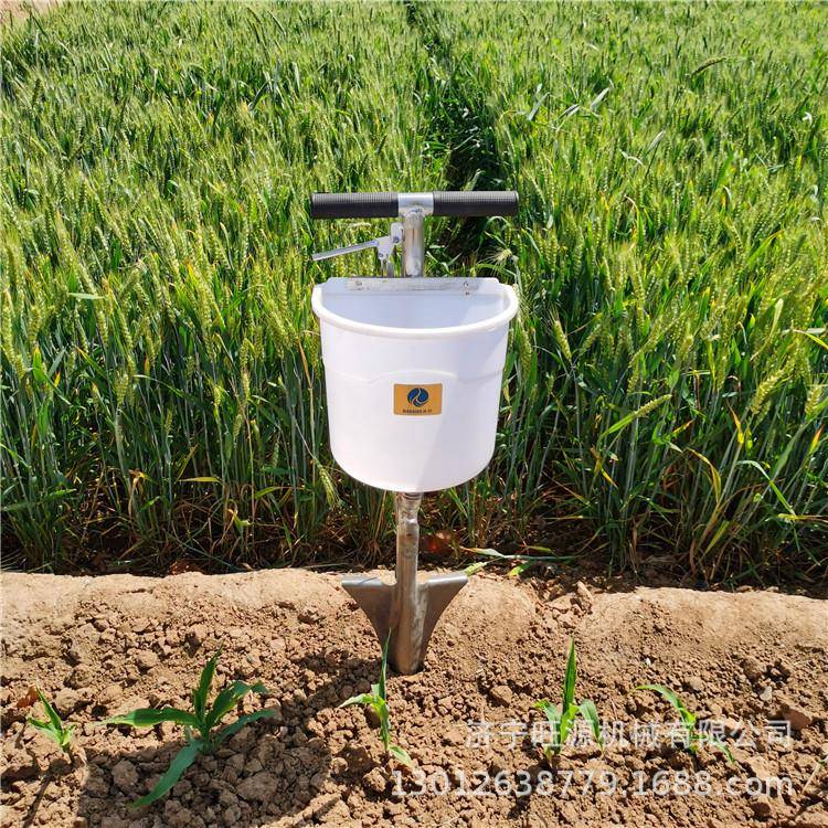 背负式施肥溜肥器手提铲头施肥器背负式电动撒肥器