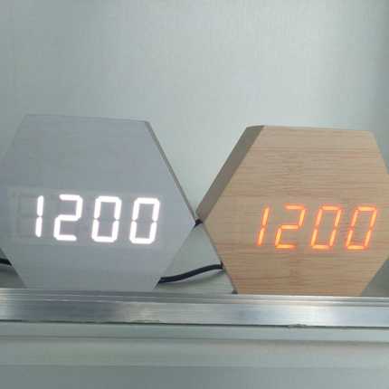 LED多功能木头钟电子闹钟学生闹钟声控钟数码钟桌钟床头钟儿童钟