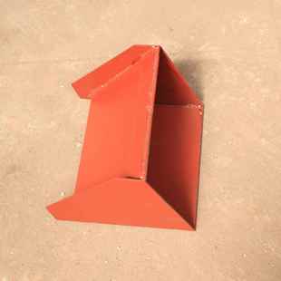 用矿源渣输矿送料斗小型提升机料斗锈头厂家Q235EBO锰板不钢料斗