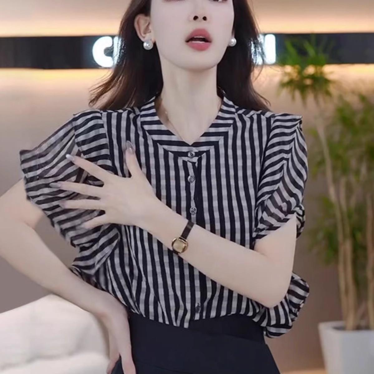 香港TIMO设计感荷叶边短袖衬衫女装夏季宽松显瘦衬衫别致条纹上衣