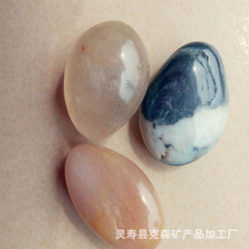 厂家鹅卵石五彩洗米石景观装饰用水磨石子透水胶黏碎石儿童绘画