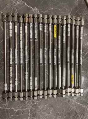 单位淘汰的报废液相色谱柱，量大可议价。售出不退不换