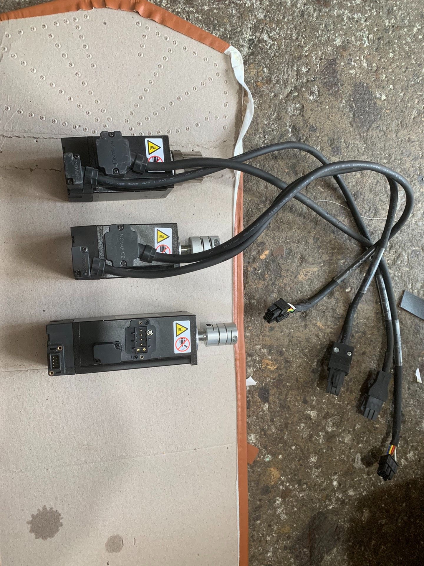 汇川电机、MS1H1－10B30CB－A332Z、一个、MS