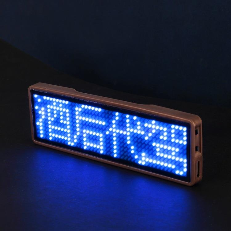 LED胸牌显示屏名片屏工号牌发光滚动走字酒后代驾