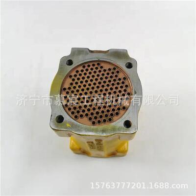 于3304 3306发动机7N0110 360-2740的E330B机油冷却器2P8797