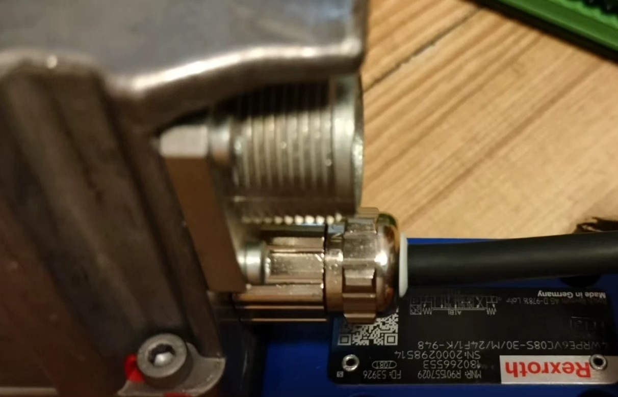 REXROTH力士乐比例阀，型号4WRPE6VC08S-30