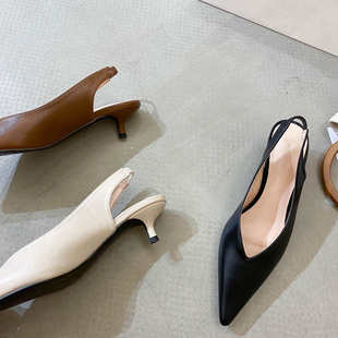 3CM尖头细跟中跟包头凉鞋晚晚仙女风一脚蹬浅口绊带猫跟后空单鞋