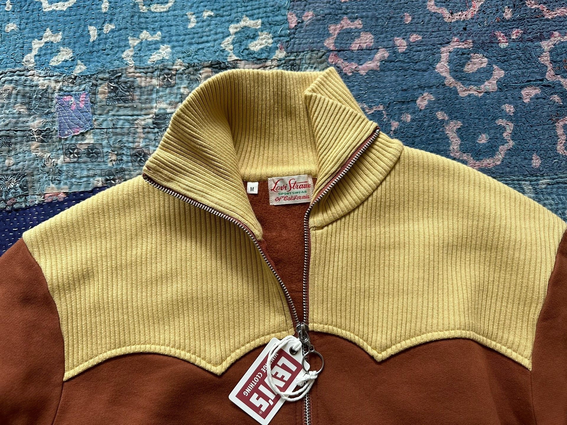 Levi’s Brown Long Sleeve Jacket — detail