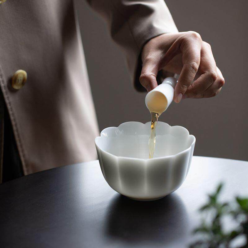 展瓷甜白瓷莲花瓣建水陶瓷手工茶洗杯洗水盂小号家用渣斗茶道配件