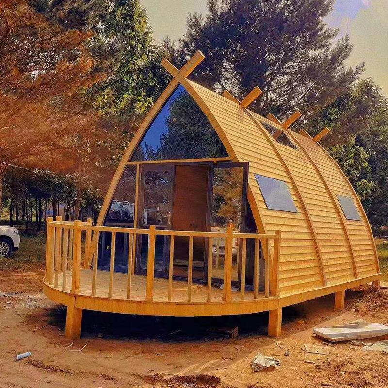 新款户外防腐木船型民宿移动小木屋景区异型住人组装森林树屋