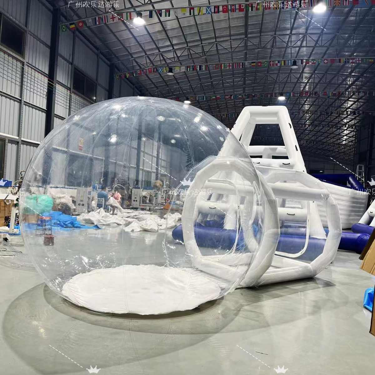 厂家生产充气双层透明带灯泡泡屋网红民宿星空顶露营帐篷气模批发