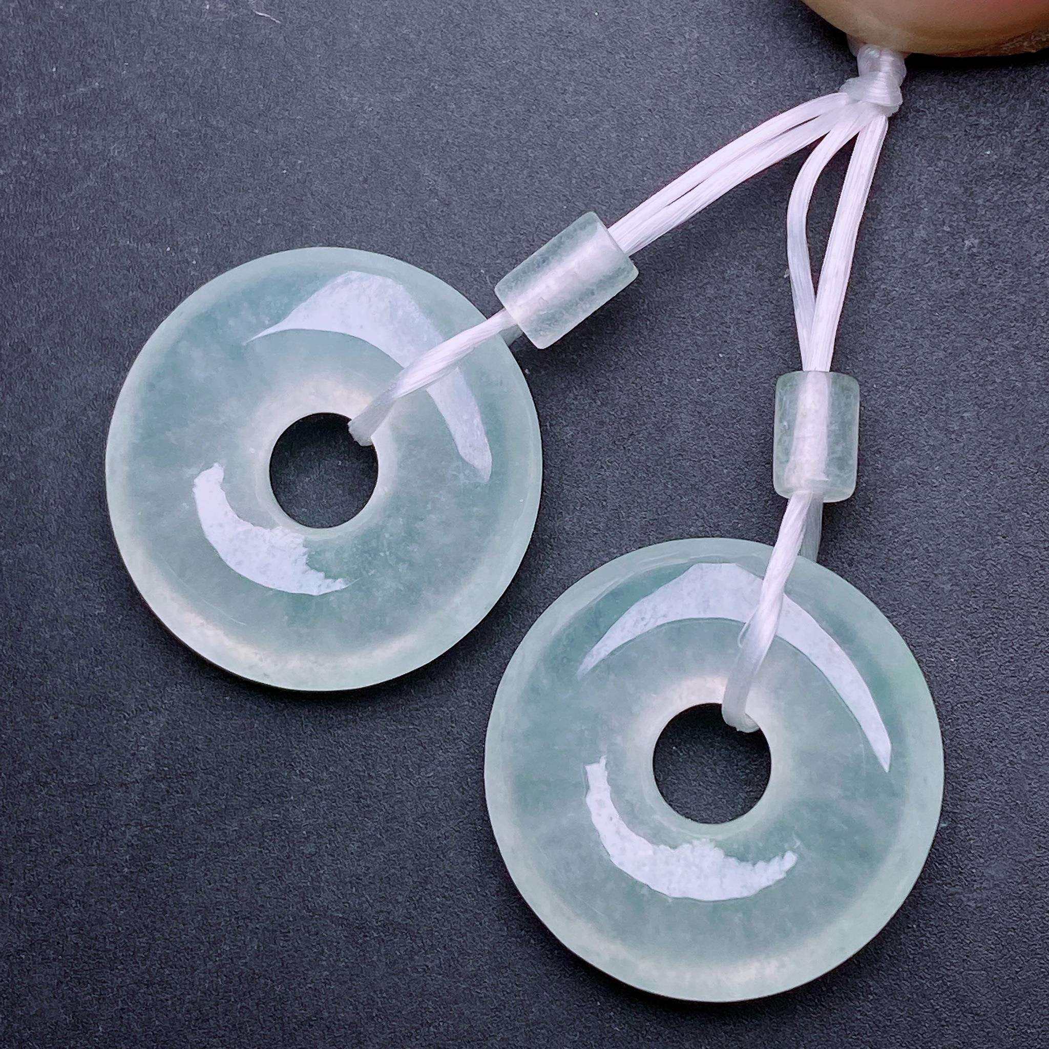 缅甸天然翡翠a货冰种甜甜圈耳坠一对rxf，尺寸：15.6-3.7mm