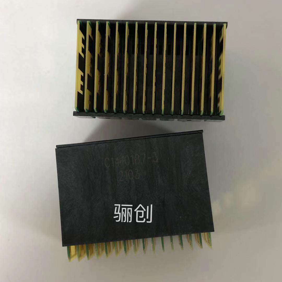 航插件VPX系列连接器C1410187-7弯公C1410190-3插头/座