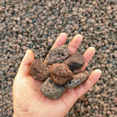 火山石用于污水处理粪池处理鱼缸造景黑红滤材污水净化矿物硅藻土