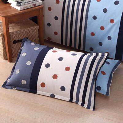 A pair of pillowcase pillow case cover 枕套 wash cotton