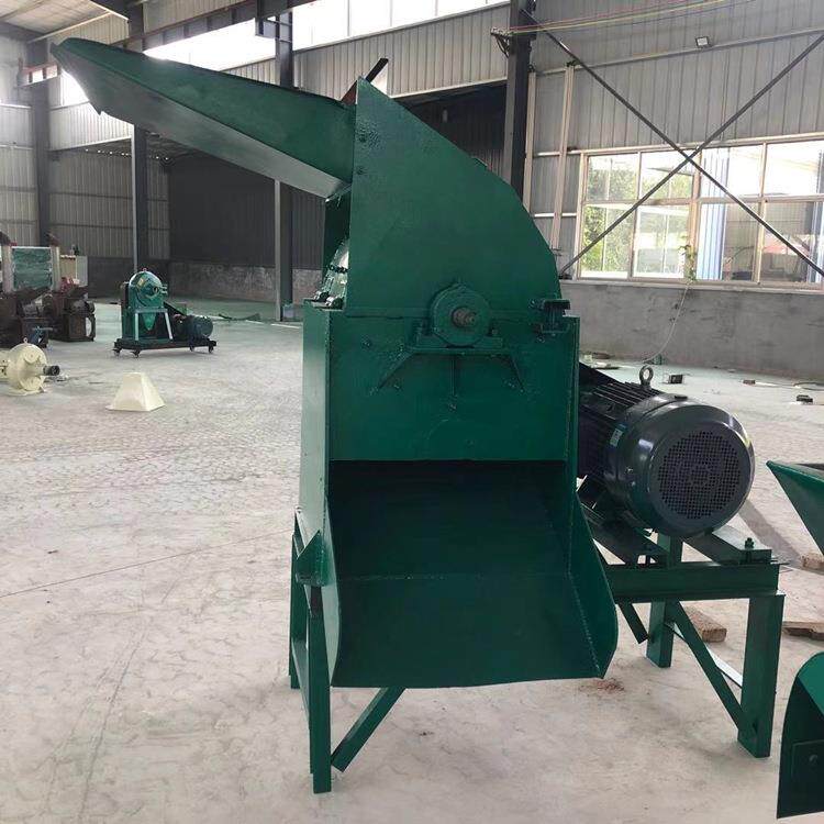 出口玉米高粱粉碎机锤片式家用粉碎机小木块粉碎机冻玉米饲料粉碎