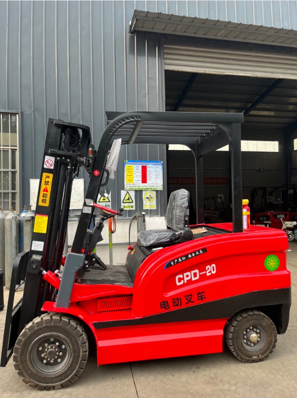 12月15日菏泽全新2吨电动叉车，专用钢龙门架（含上牌手续）网络拍卖公告