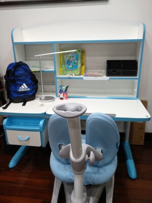 7万点赞:护童抑菌儿童学习桌椅怎么样?真有这么好?