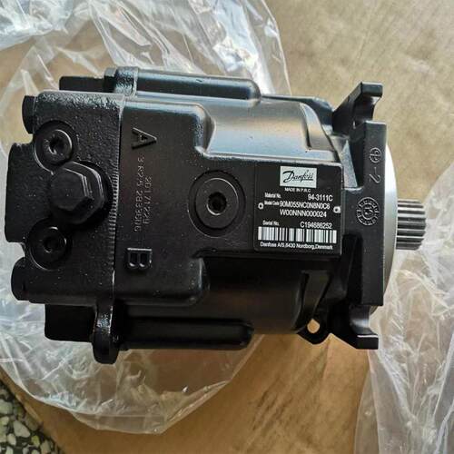 丹佛斯液压马达90M075NC0N8N0C7W00NNN0000F3柱塞泵行走转向器