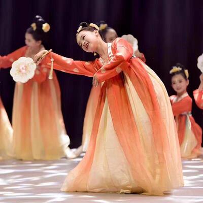 高档儿童古典级舞演装女孩中表国舞蹈古风表演服唐装超仙女飘逸裙