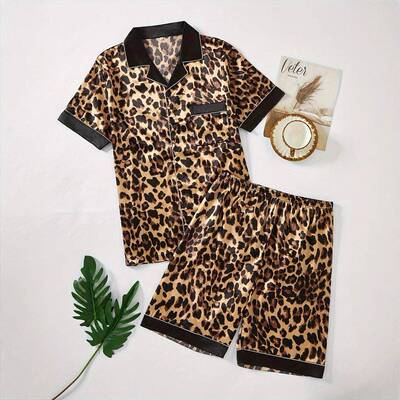 Women's 2-Piece Matching Loungewear Set - Leopard Print