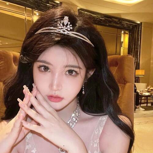 新娘婚纱饰品网红头饰皇冠女十八岁超仙生日礼物18成年礼公主王冠