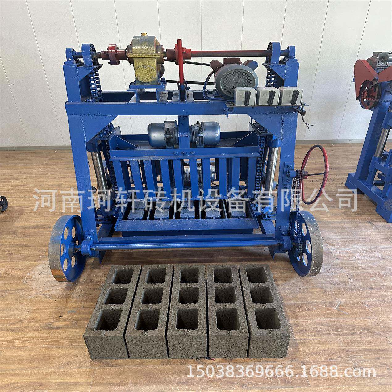 混凝土大轮移动制砖机免烧三孔空心砖机多规格可换模具的水泥砖机