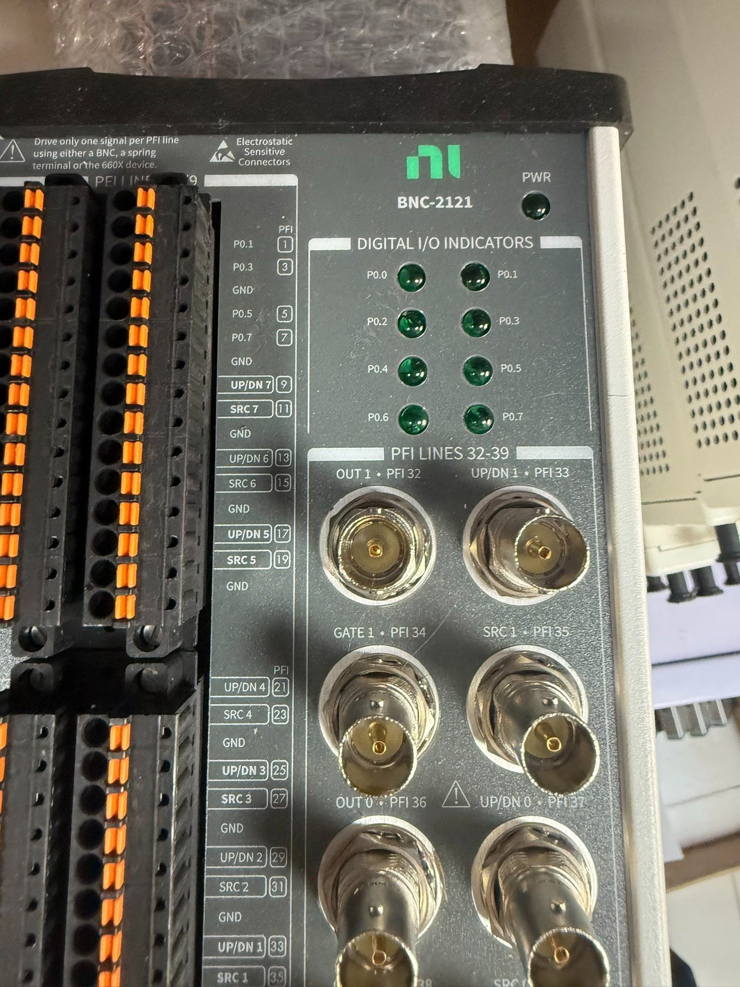 NI BNC 2121 二手接线盒