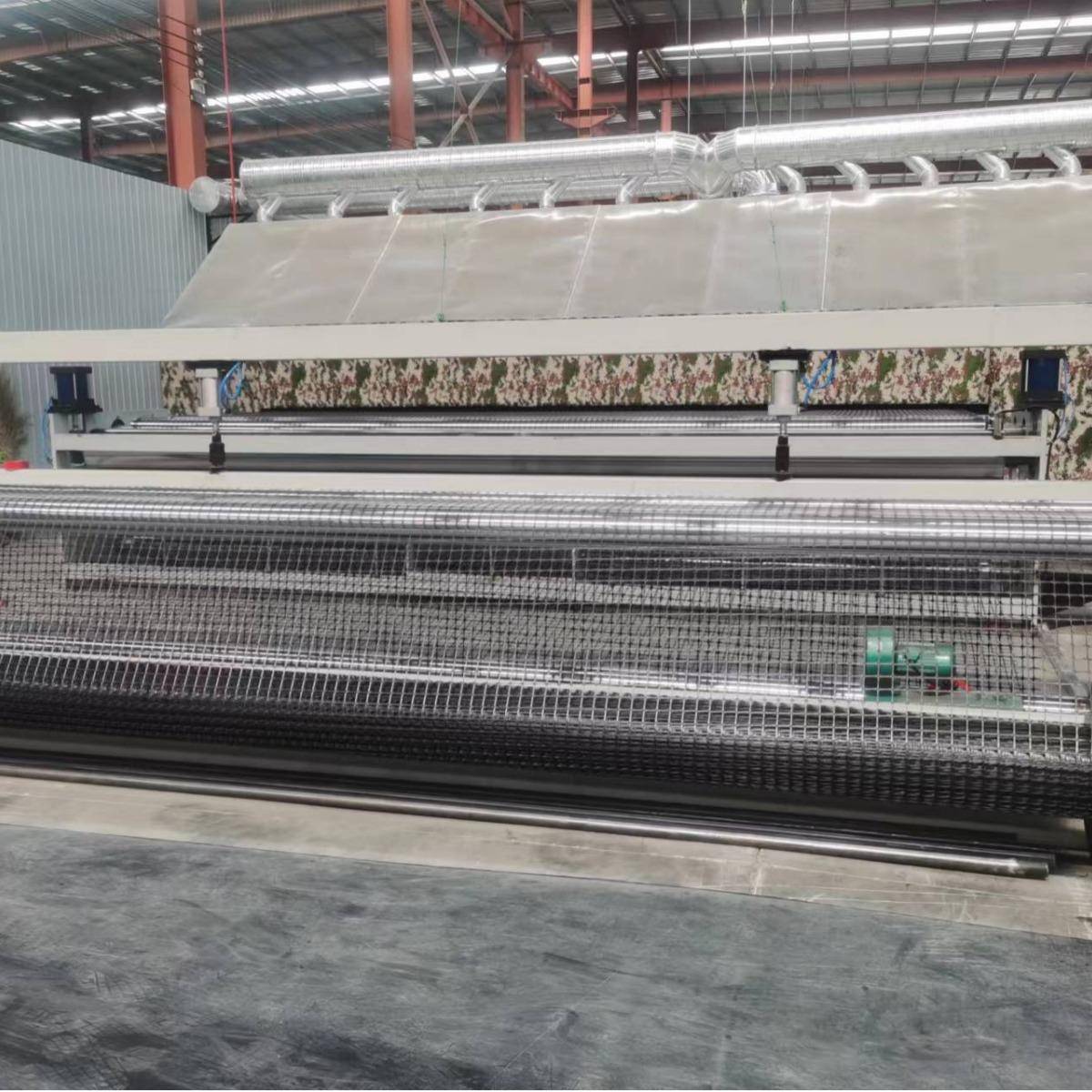 双向塑料土工格栅挡土墙斜坡用黑色塑料养殖围挡植物爬架塑料网